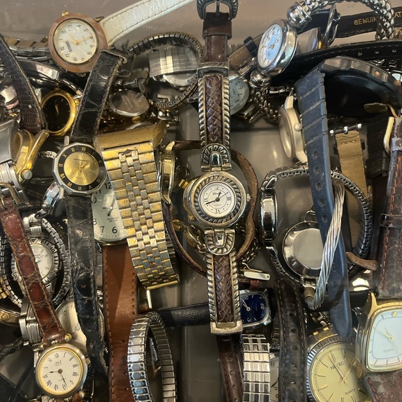 Assorted Watches Collection - Picture 10 of 12